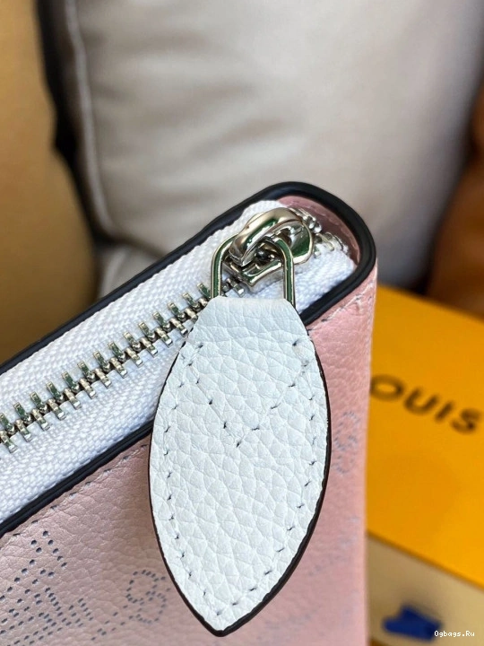 VUITTON ZIPPY WALLET LOUIS 0110